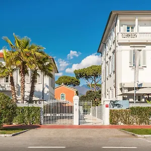 Grey Forte dei Marmi