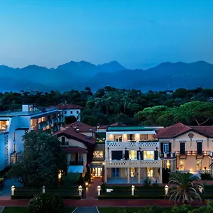 Byron Forte dei Marmi